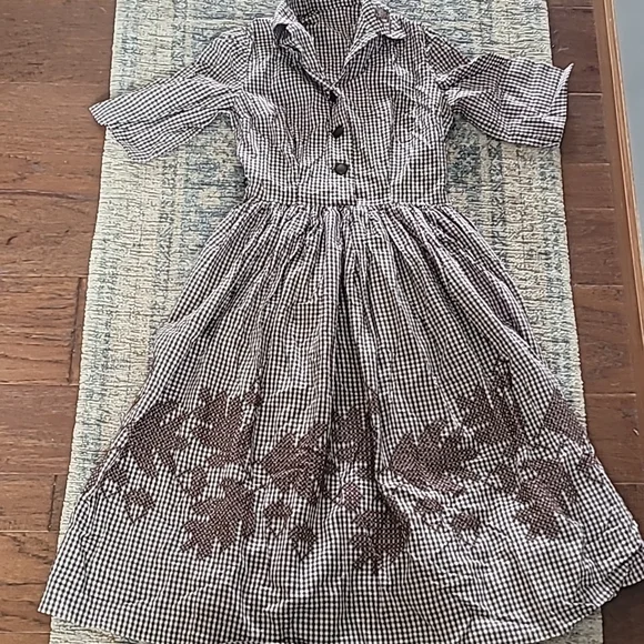 1950s Handmade Gingham Dress - Picture 1 of 16